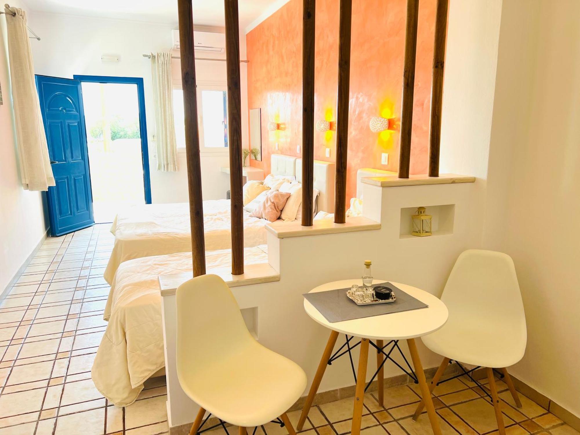 Arapiou Apartments Perivolos  Pokoj fotografie